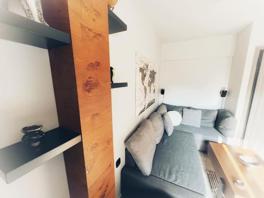 The Beehive Appartement Mytilíni Buitenkant foto